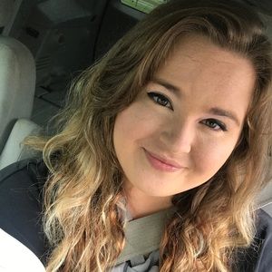 Meet your Posher, Shaina